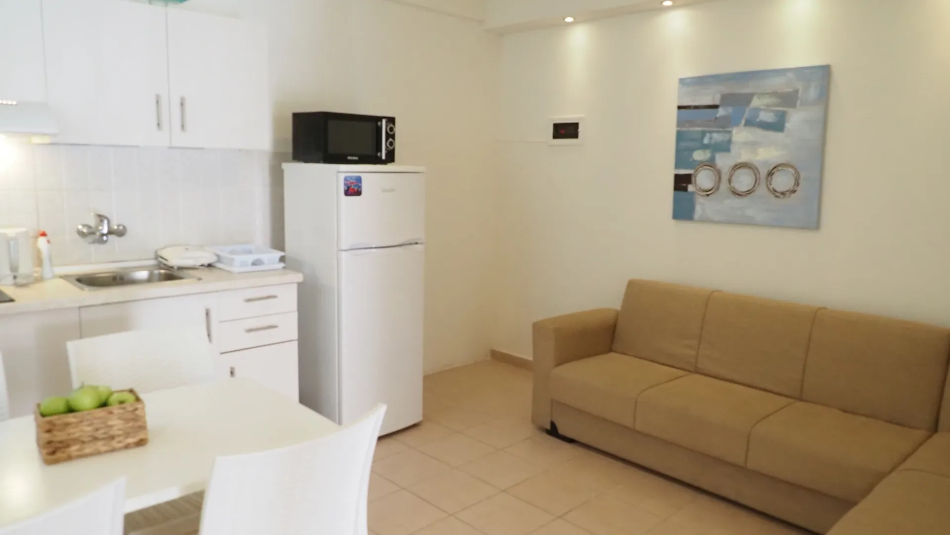 Tiara Holidays - Leonidas Apartments & Suites - Superior Two Bedroom Apartment Garden Front - living room.webp